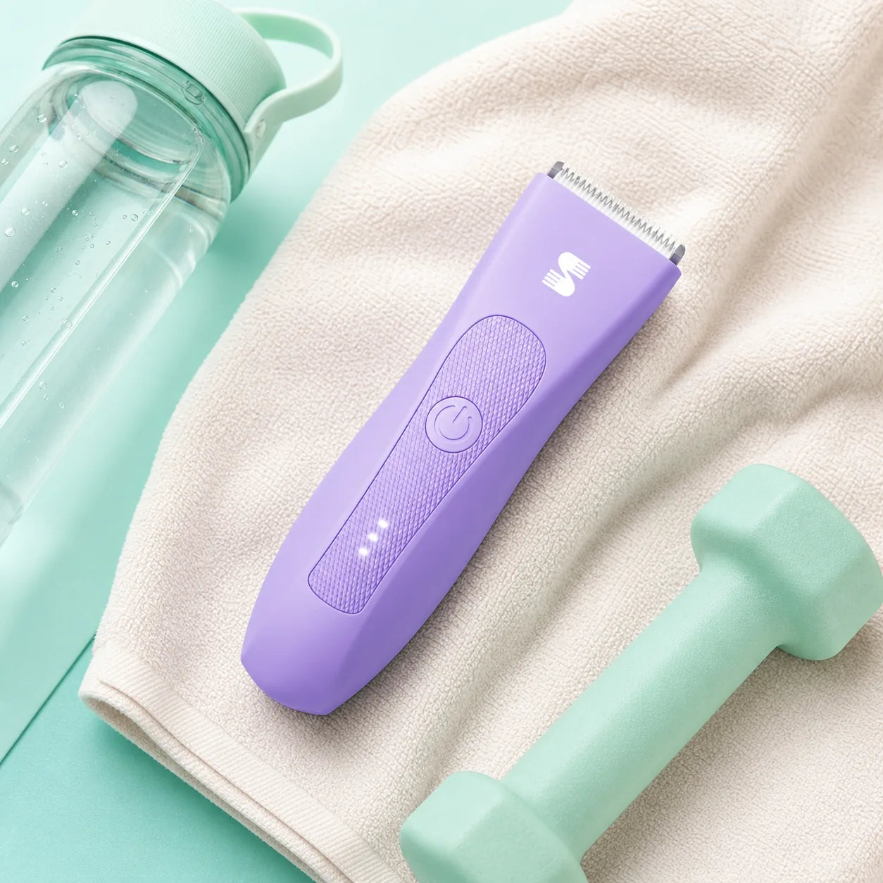 LADYSPOT lavender body trimmer in a post-workout gym preparation scene #Lavender