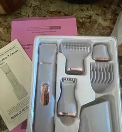 Customer photo of pale lavender LADYSPOT bikini trimmer kit